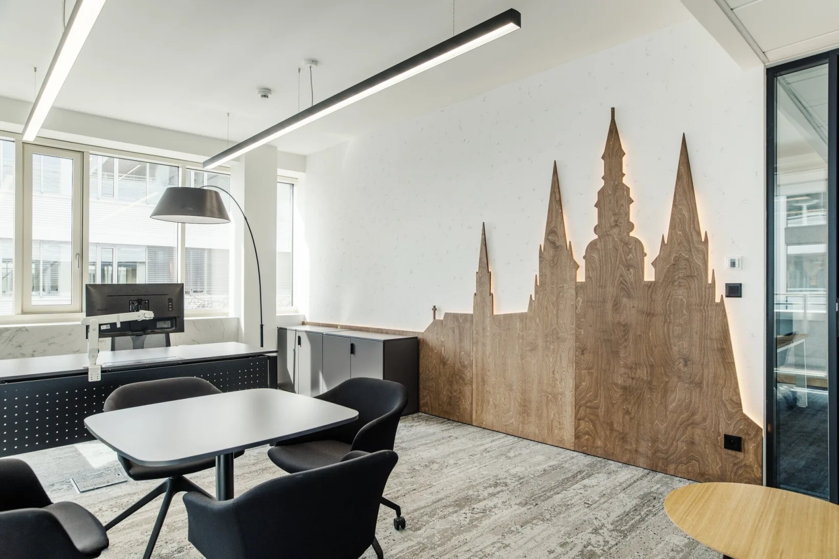 CoolPeople HQ Prague